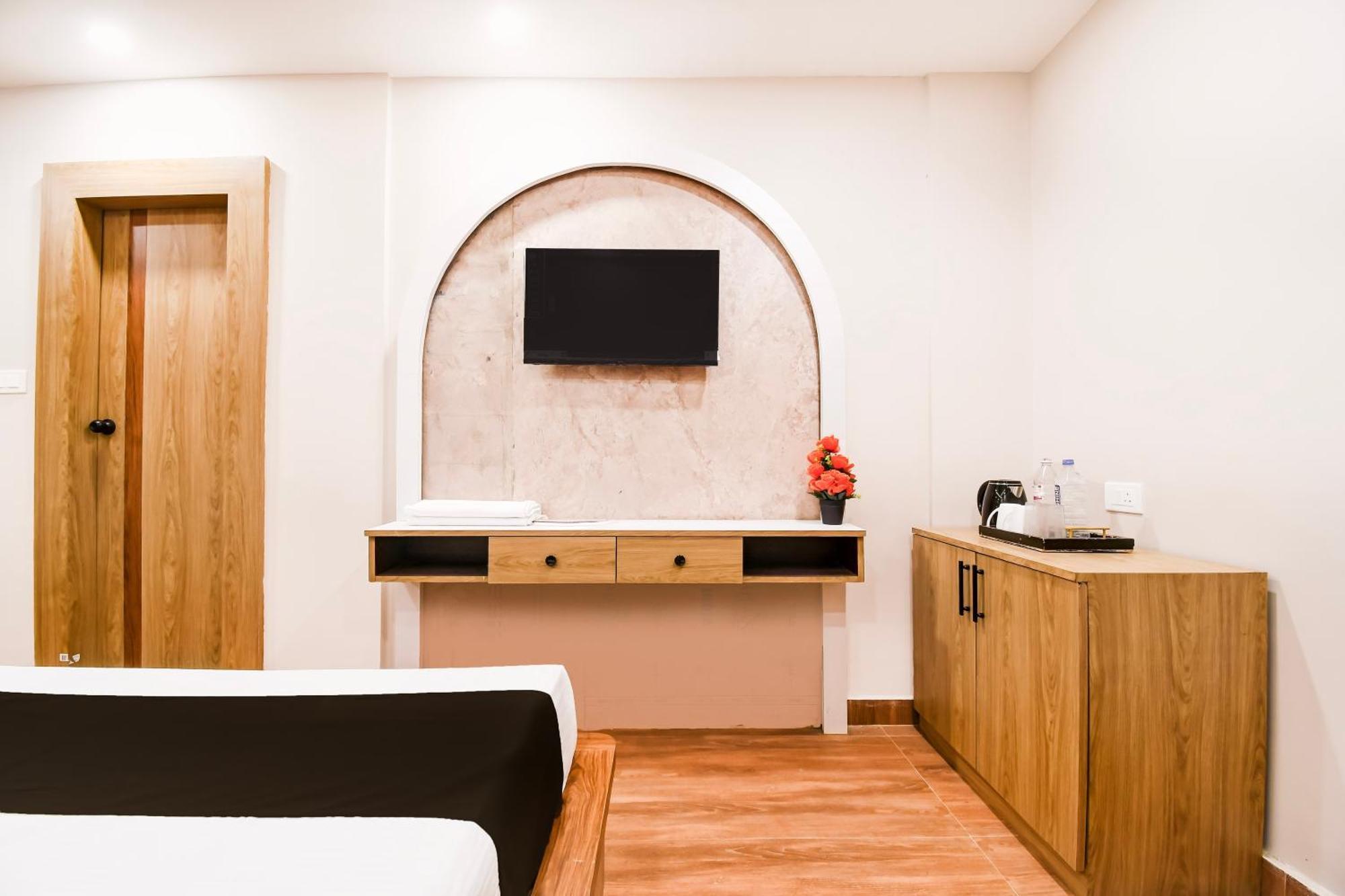 Palette Shree Jagannath Hotel 2*