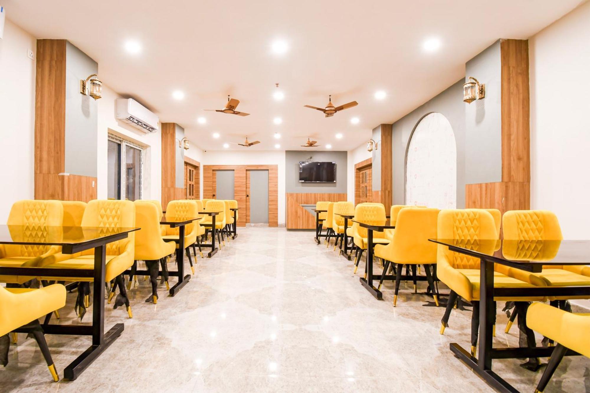 Palette Shree Jagannath Hotel 2*