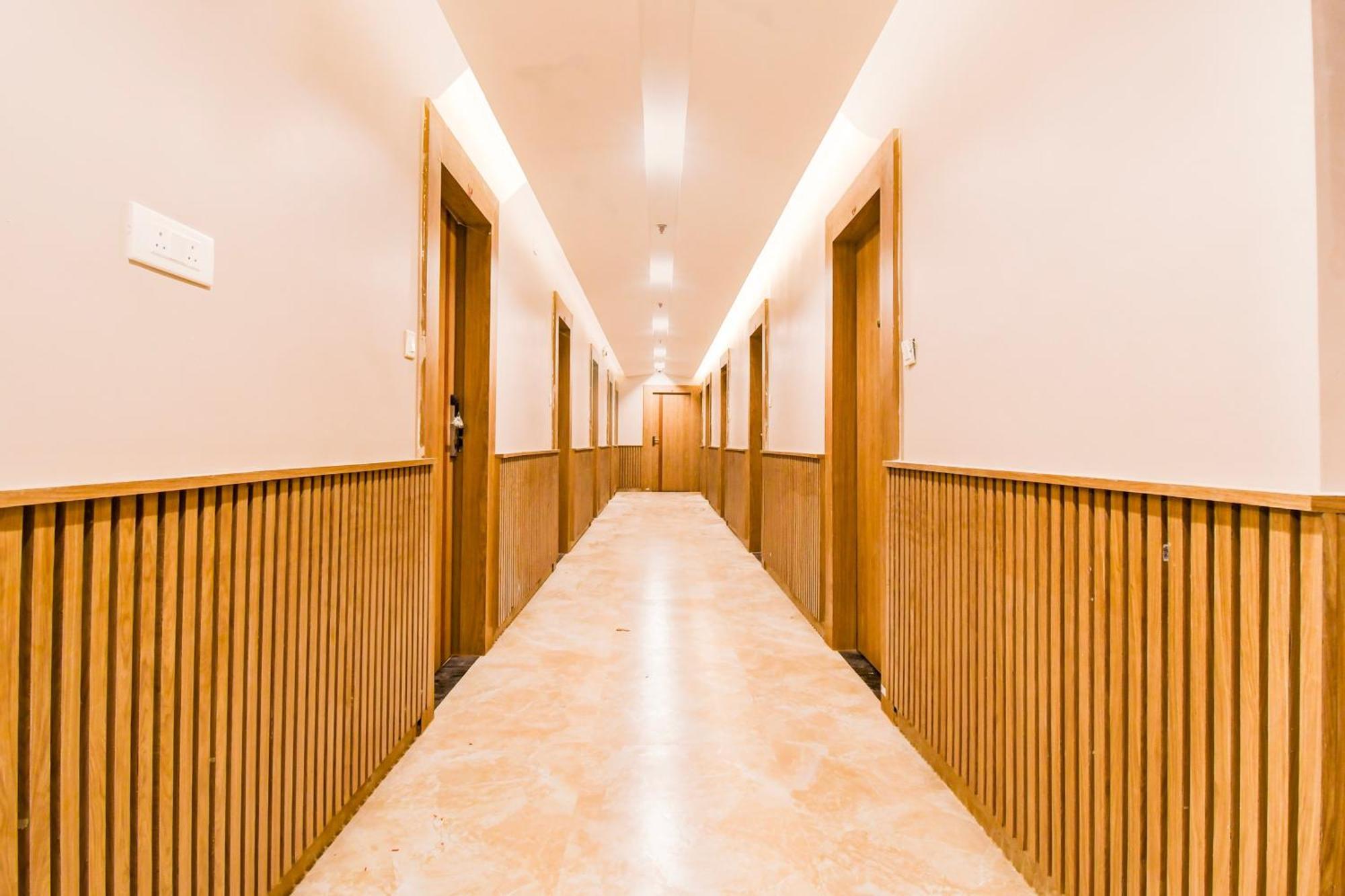 Hotel Palette Shree Jagannath 2*